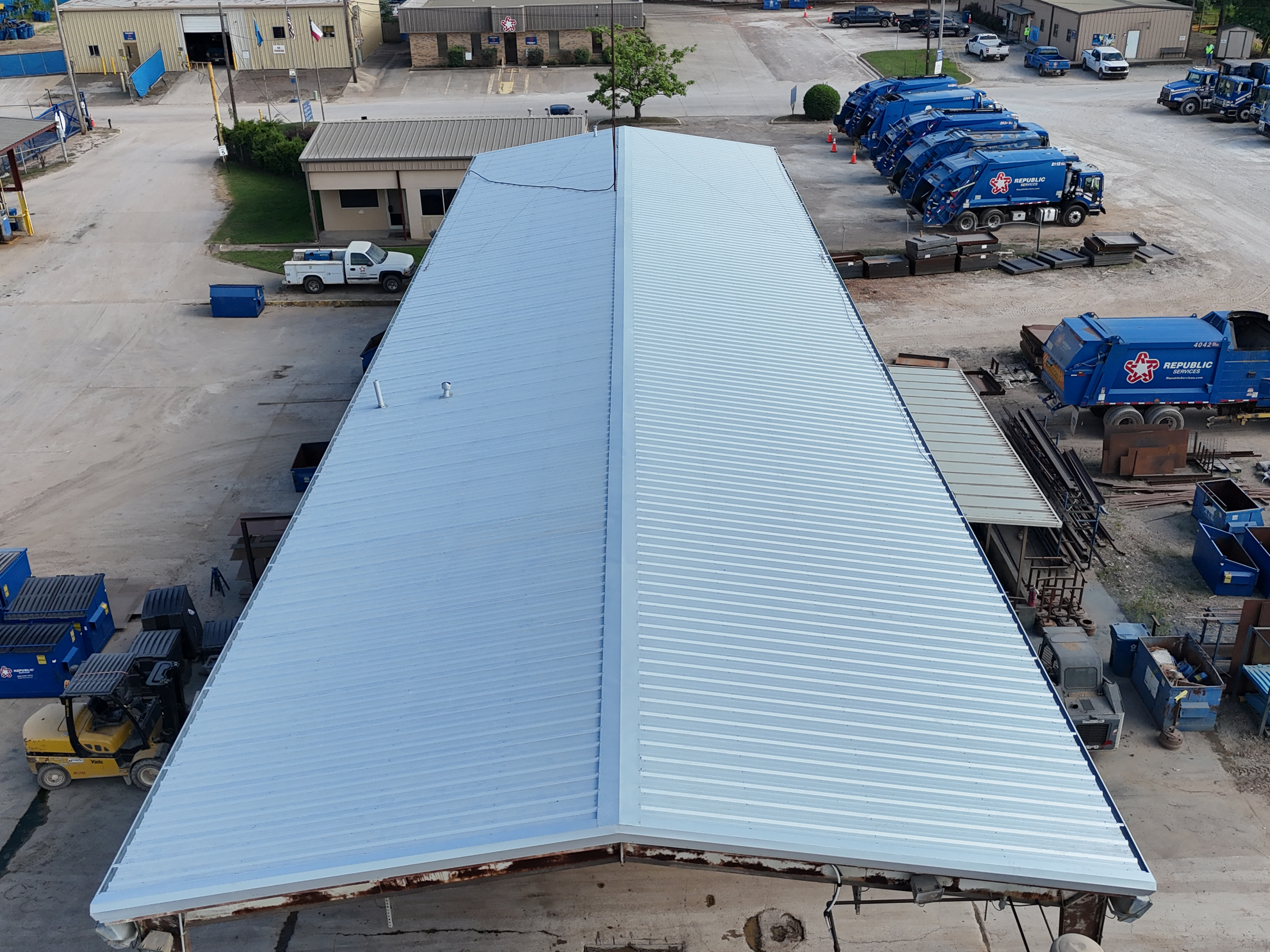 Commercial metal roof installation — Republic Services Kilgore
