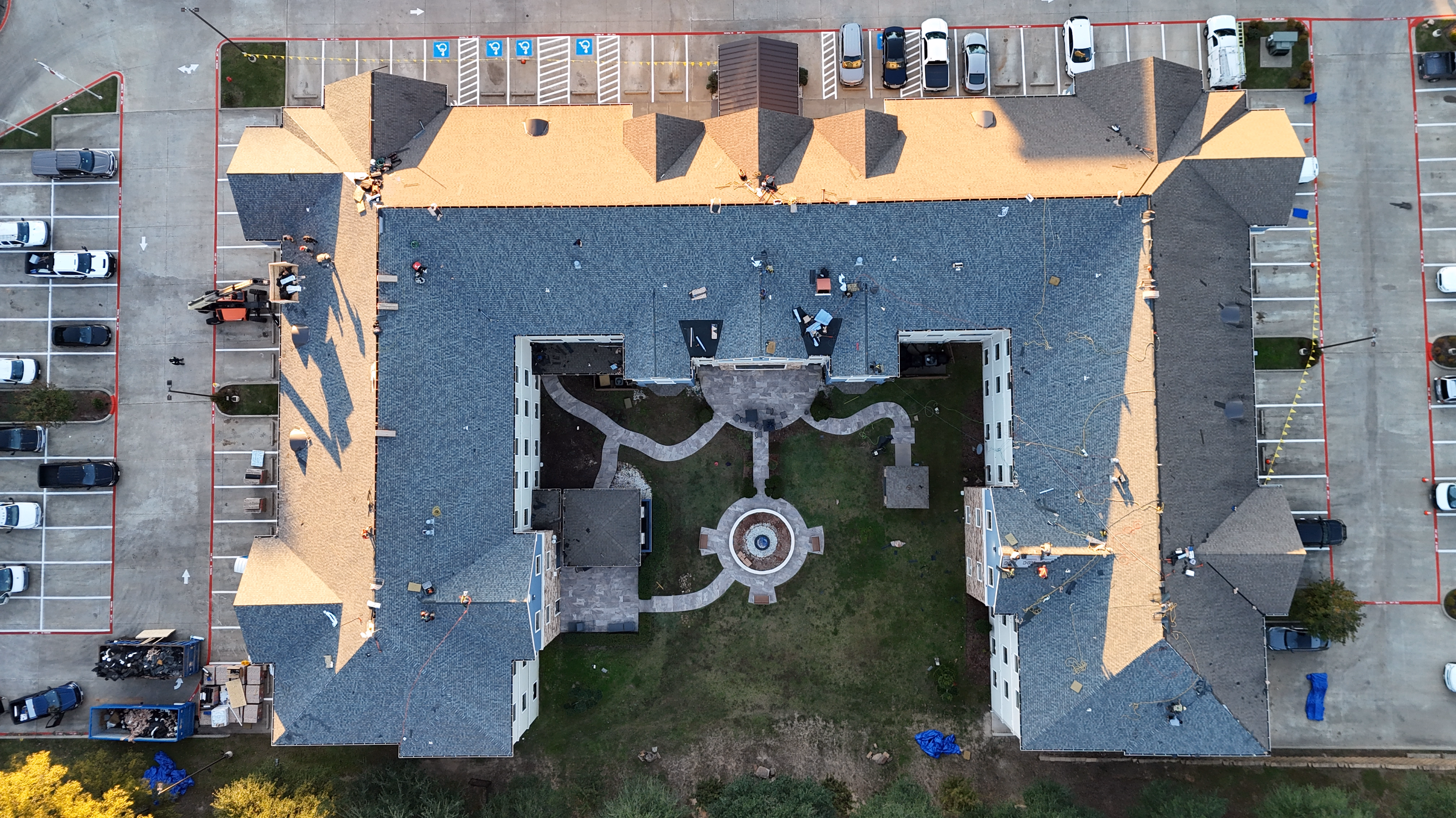 Commercial roofing contractor for shingle roofs — East Texas