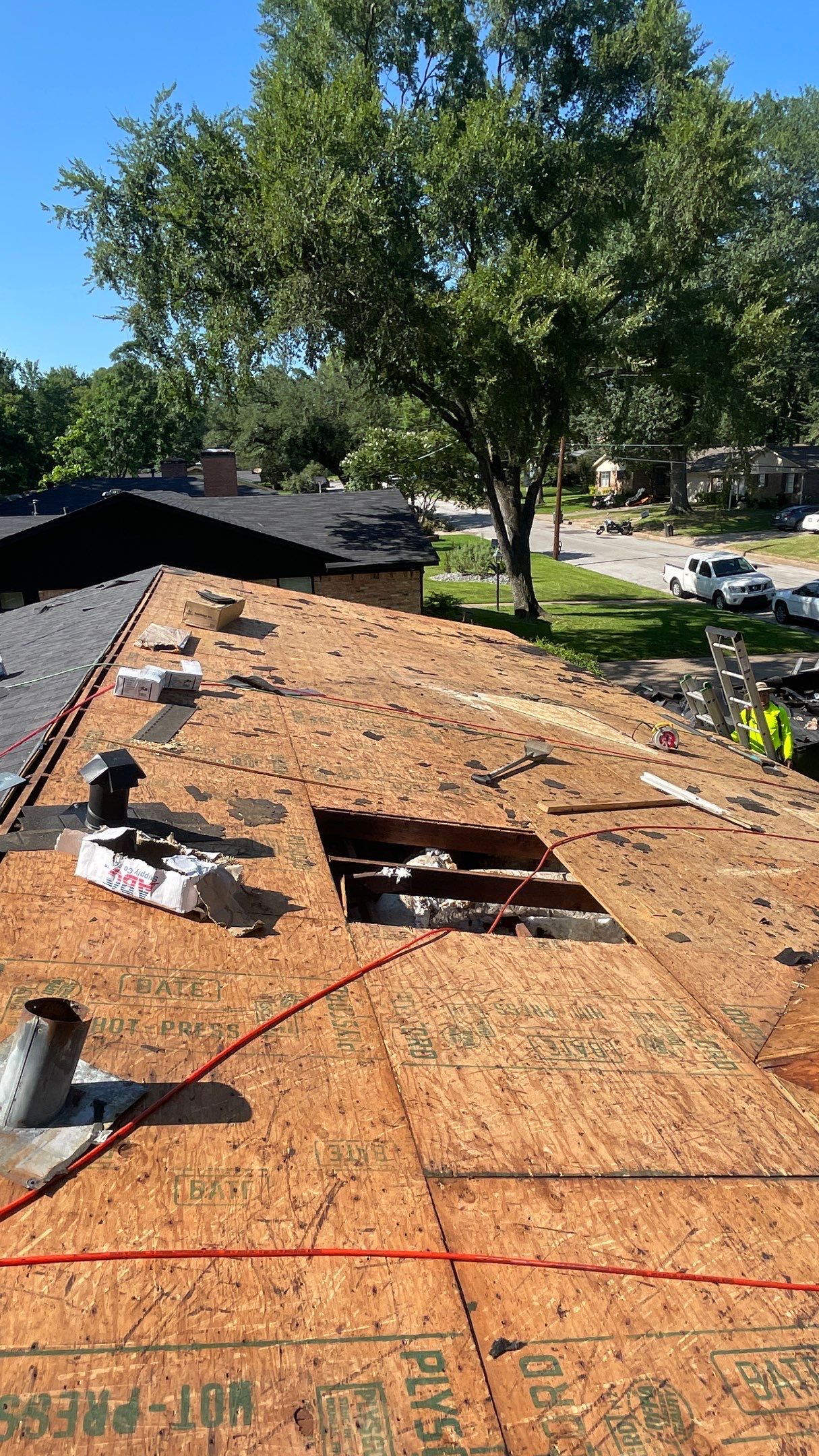 Roof repair services in Longview Texas by Yosemite Roofing